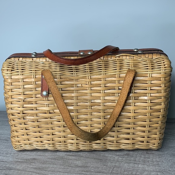 Vintage/Retro Natural Wicker Leather Trim Purse - Picture 4 of 11